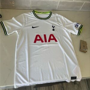 Tottenham 2022-23 home jersey